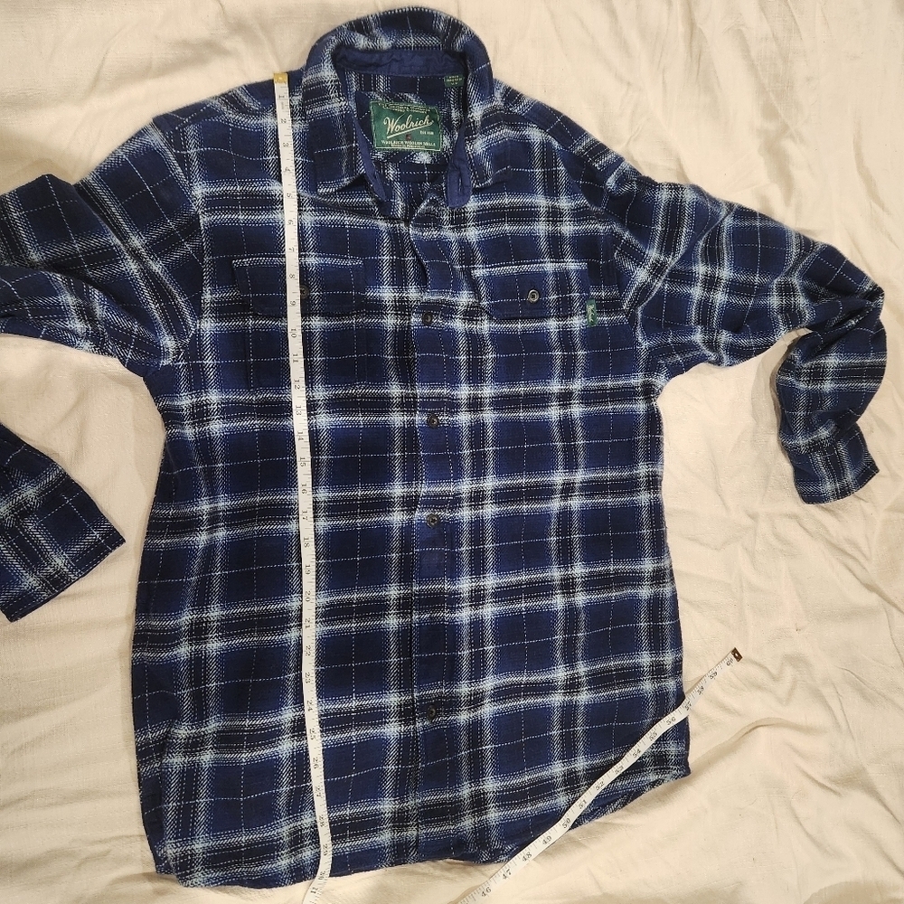 Woolrich Men’s Blue Plaid Flannel Shacket – 100% Cotton Button Down with Pockets - Picture 7 of 10